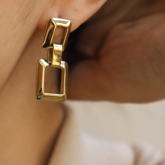 Waterproof Dangle Chain earrings - Picture 2 of 6